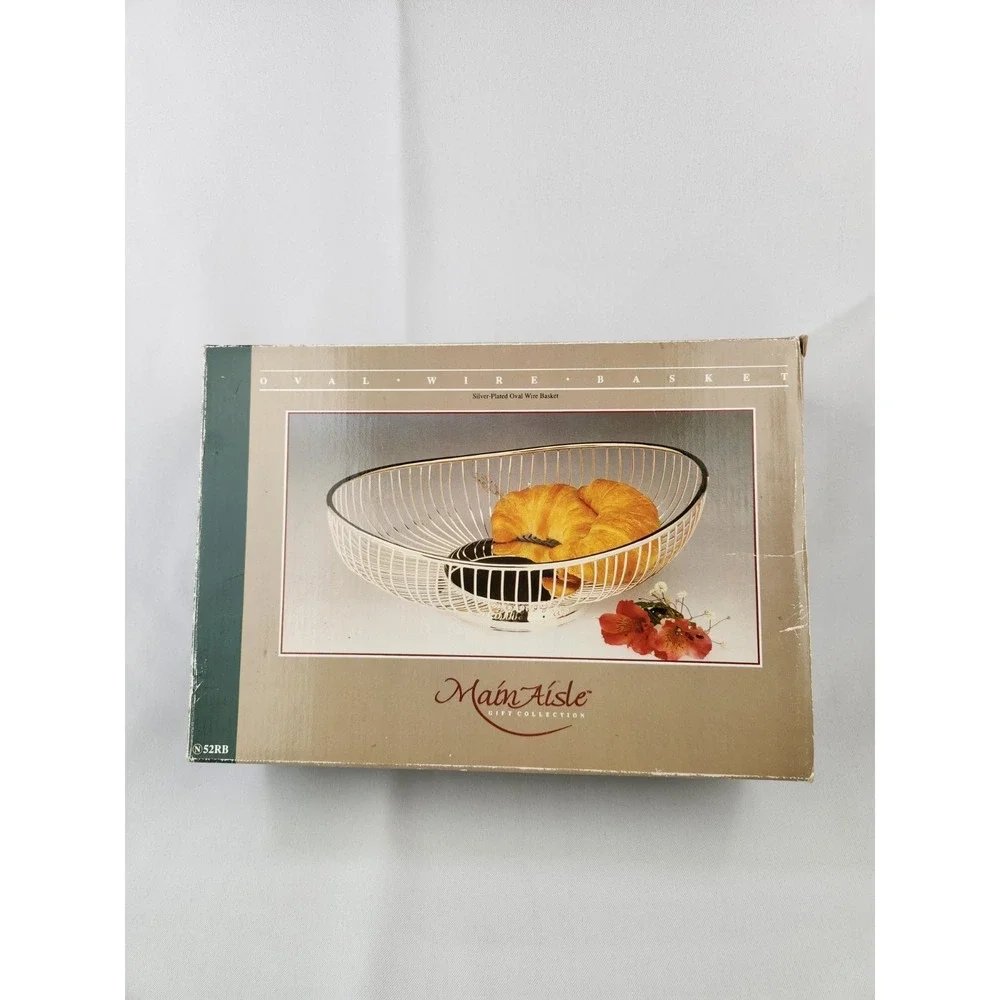 Vintage Main Aisle Collection silver-plated oval wire basket Fruit Display Decor